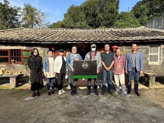 7777b7f816935af3b6612f128ea8098